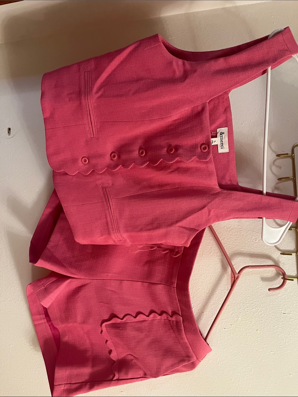 Creamsicle Pink Scallop-Trim Women's Vest by Ginatricot